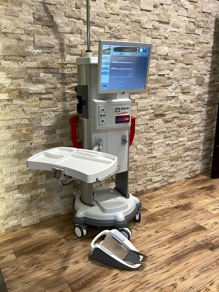 WHITESTAR Signature / Signature PRO WHITESTAR ophthalmic device on table, front view